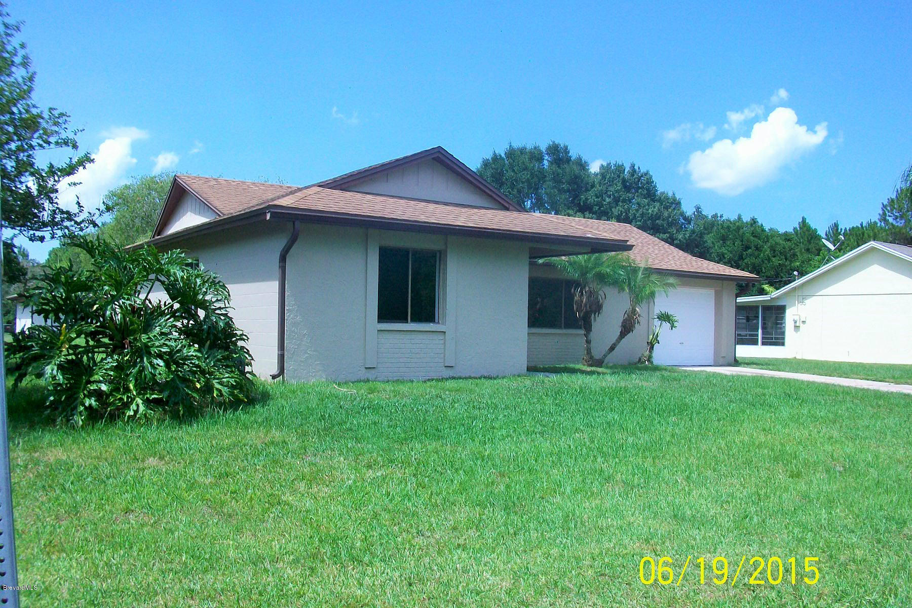 907 Commerce Road Southeast Palm Bay, FL 32909 - Photo 2 of 17 101_0086 (2)