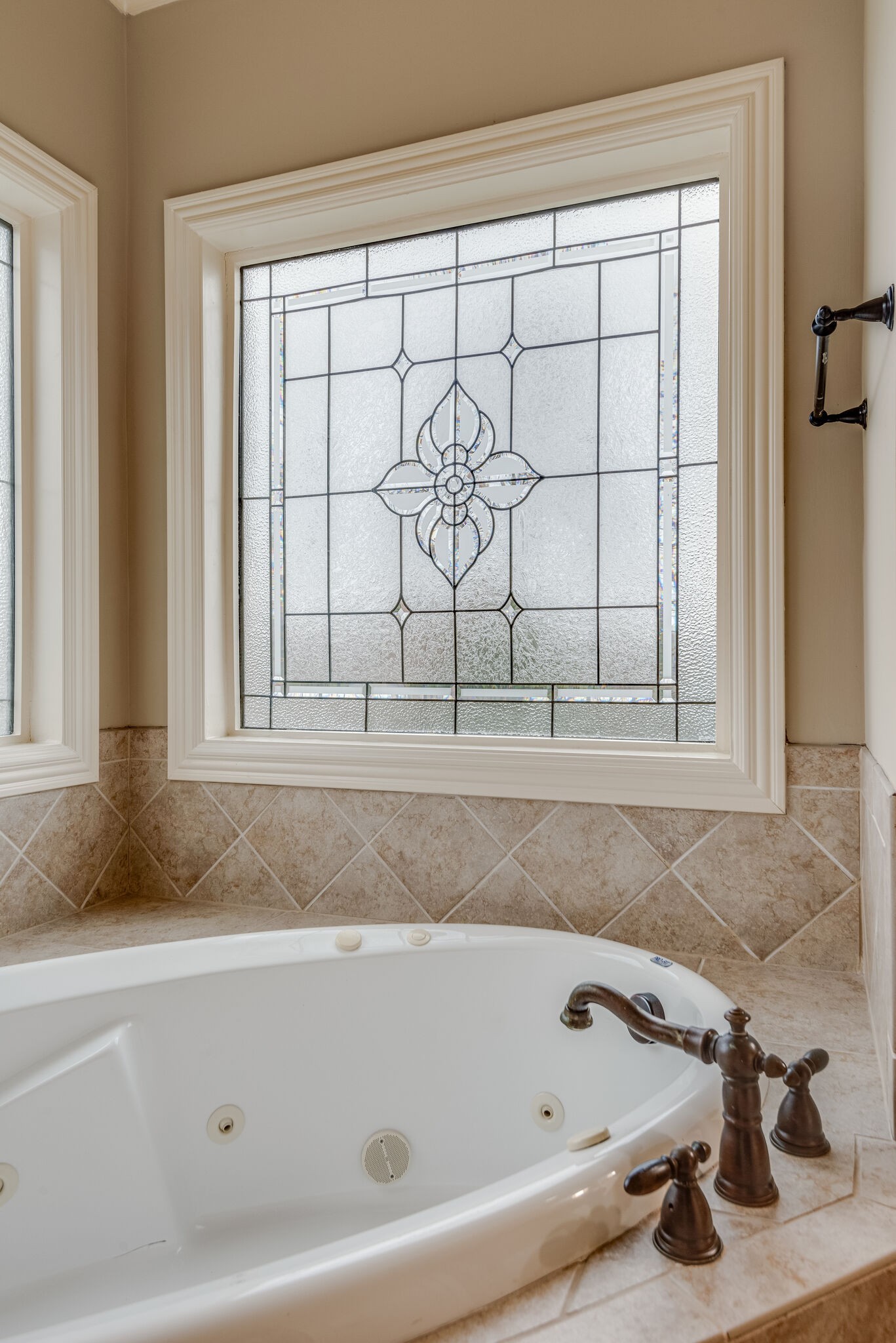281 King Arthur Circle Franklin, TN 37067 - Photo 26 of 47 a bathroom with a bathtub and next to a window