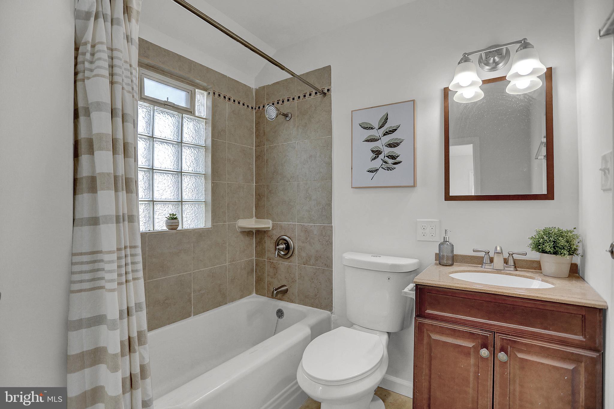 7804 Fairgreen Road Dundalk, MD 21222 - Photo 14 of 25 Gallery Image 14