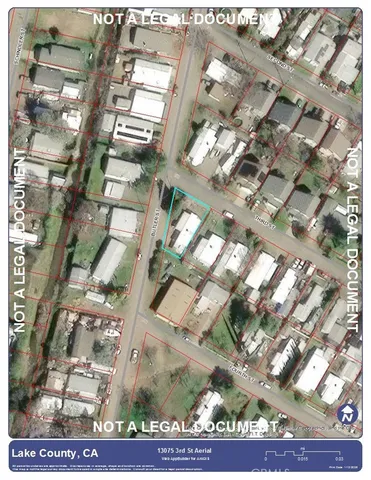 a view of entryway with a front door