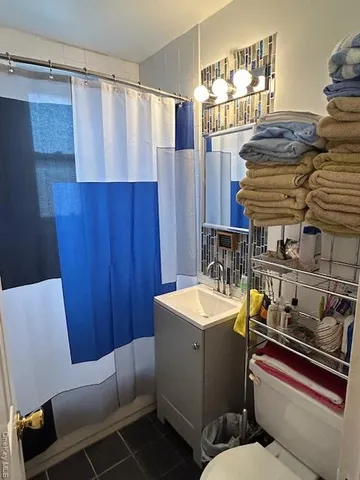 $1,950 | 75-10 Yellowstone Boulevard, Unit 4E | Rego Park