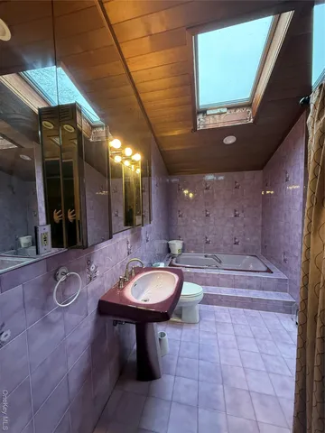 $799,900 | 2331 Neptune Avenue, Seaford, NY 11783