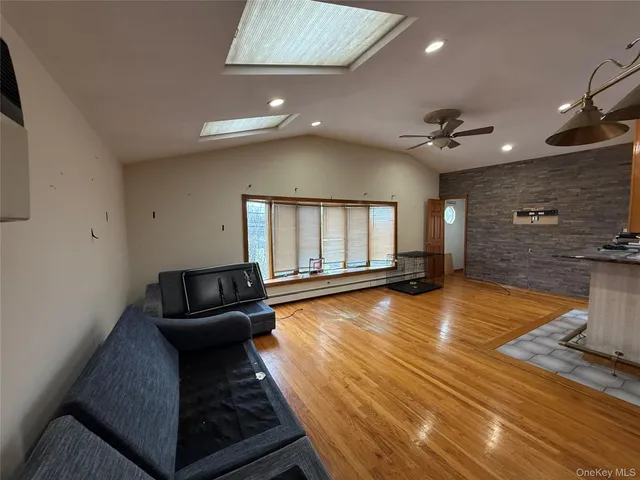 $799,900 | 2331 Neptune Avenue, Seaford, NY 11783