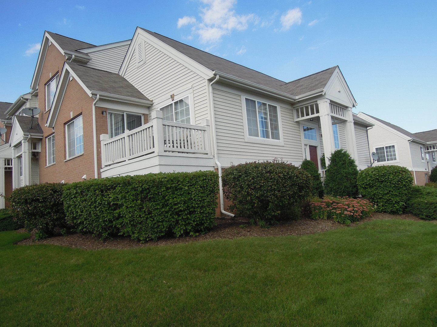 7511 Claridge Drive, Unit F Bridgeview, IL 60455 - Photo 2 of 19