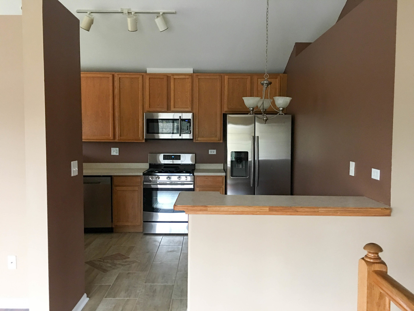 7511 Claridge Drive, Unit F Bridgeview, IL 60455 - Photo 8 of 19