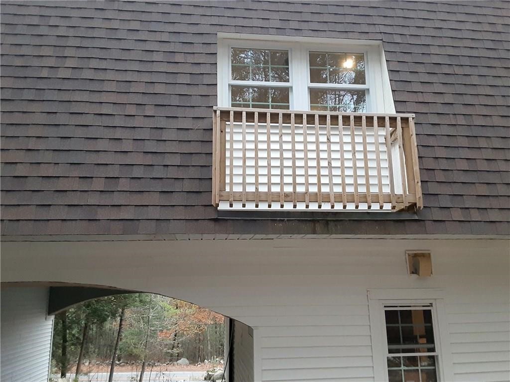 1584 Round Top Road Burrillville, RI 02830 - Photo 15 of 27