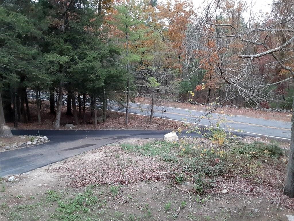1584 Round Top Road Burrillville, RI 02830 - Photo 10 of 27