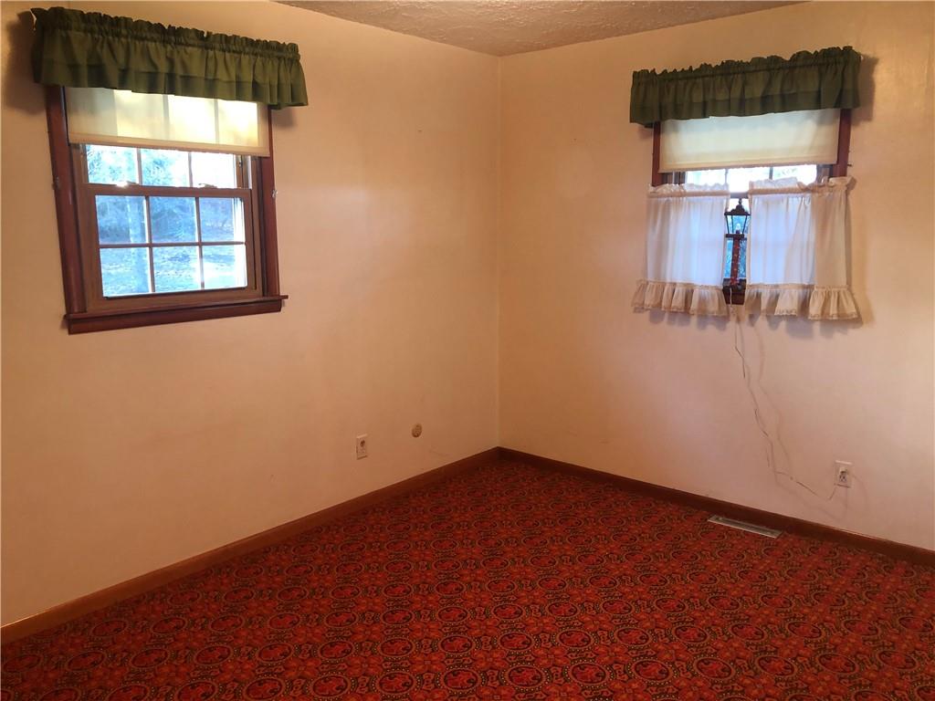 705 Cameron Road New Castle, PA 16101 - Photo 14 of 19