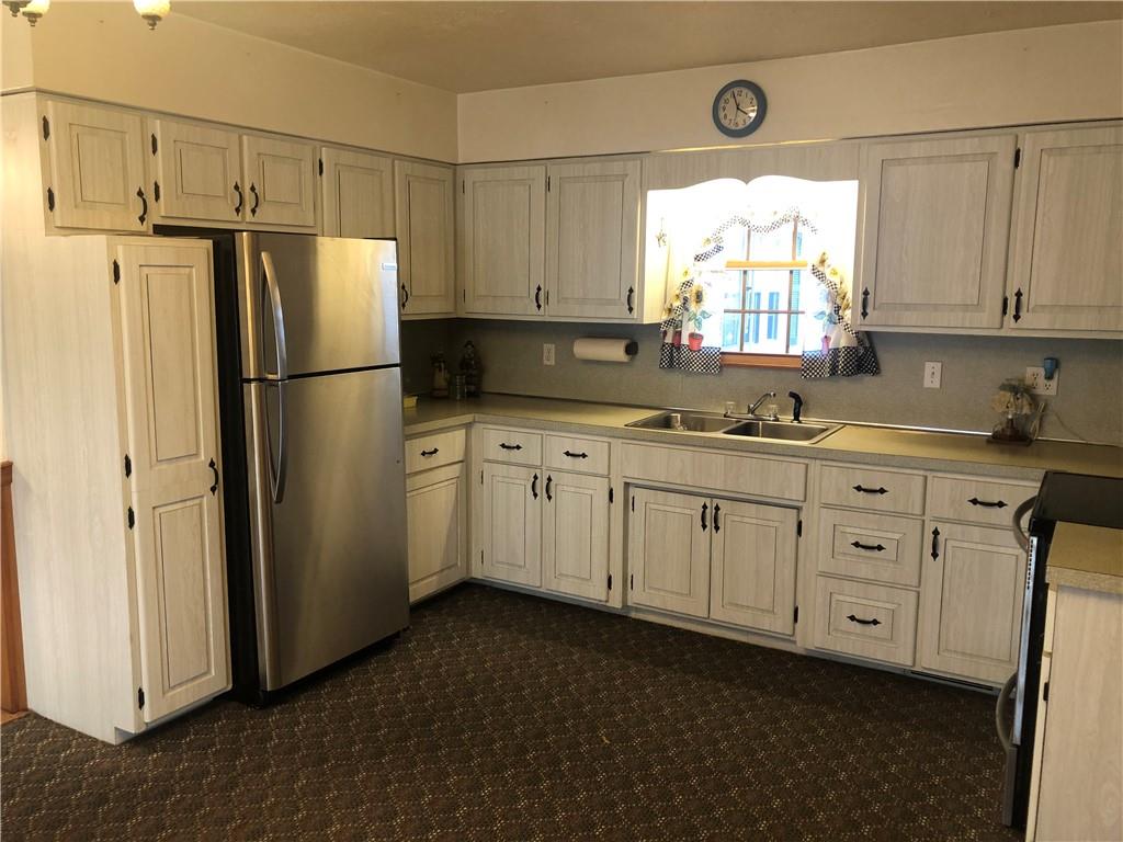 705 Cameron Road New Castle, PA 16101 - Photo 7 of 19