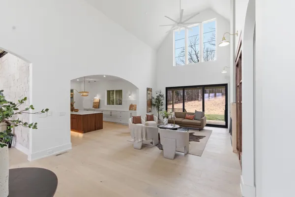 $2,495,000 | 6807 Pennywell Drive, Nashville, TN 37209