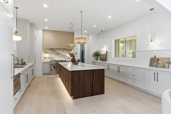 $2,495,000 | 6807 Pennywell Drive, Nashville, TN 37209