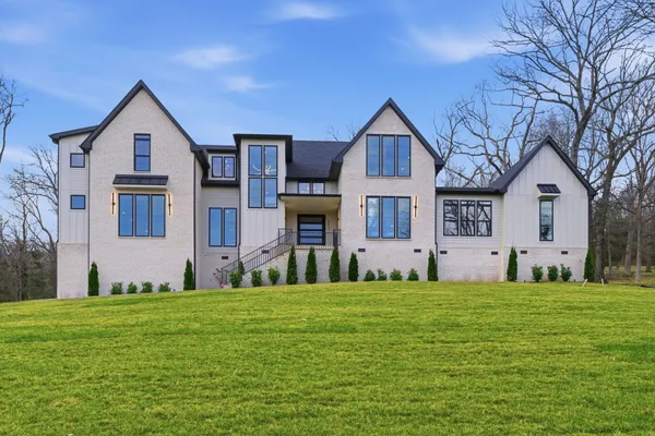 $2,495,000 | 6807 Pennywell Drive, Nashville, TN 37209