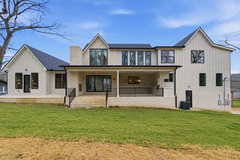 $2,495,000 | 6807 Pennywell Drive, Nashville, TN 37209