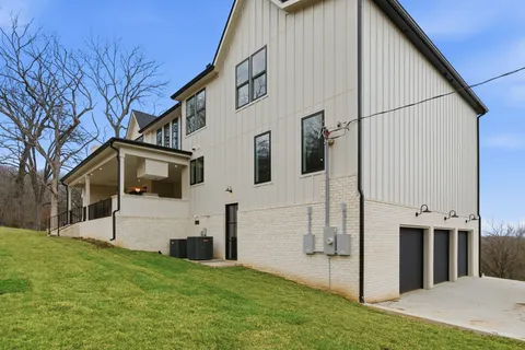 $2,495,000 | 6807 Pennywell Drive, Nashville, TN 37209