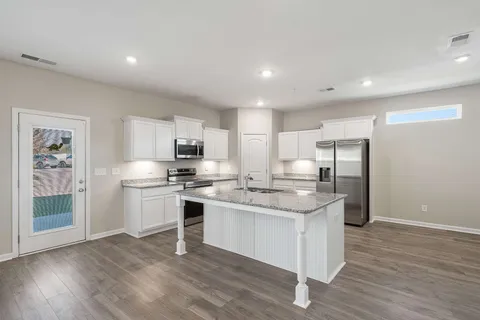 $482,500 | 719 Reflections Lane, Pleasant View, TN 37146