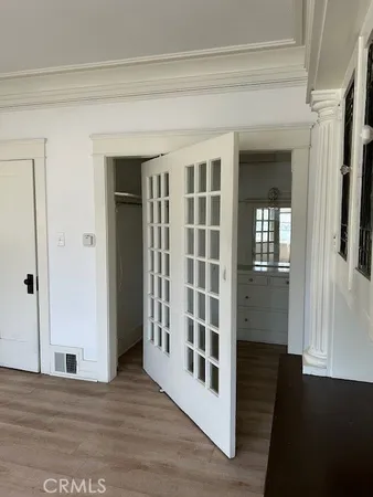 $1,950 | 311 East 4th Street, Long Beach, CA 90802