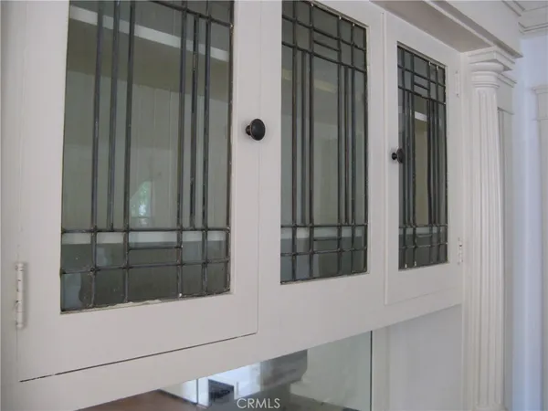 $1,950 | 311 East 4th Street, Long Beach, CA 90802