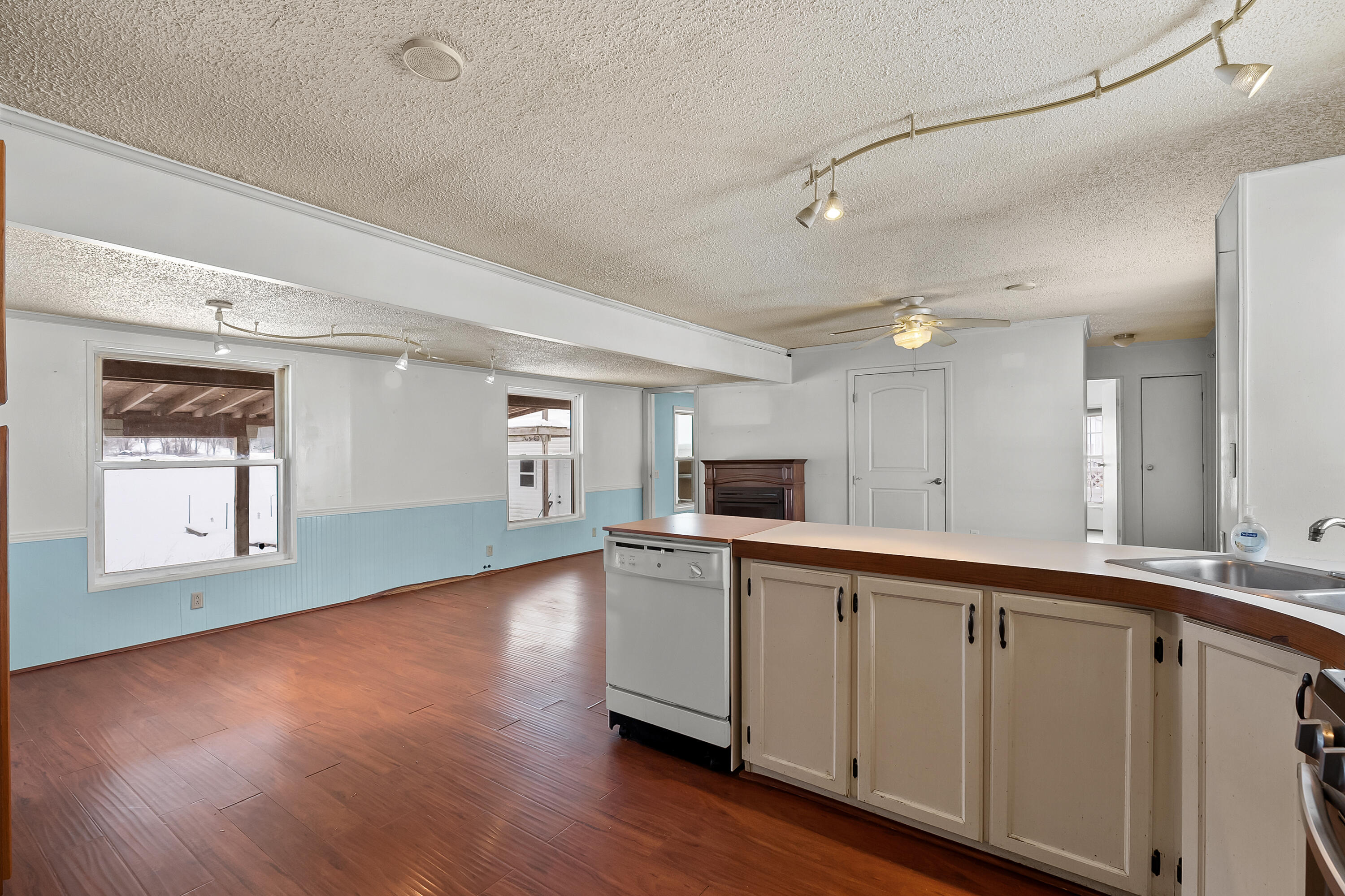 152 Coats Grove Road Hastings, MI 49058 - Photo 17 of 31 Coats Grove Rd E 152 Hastings 49058-9