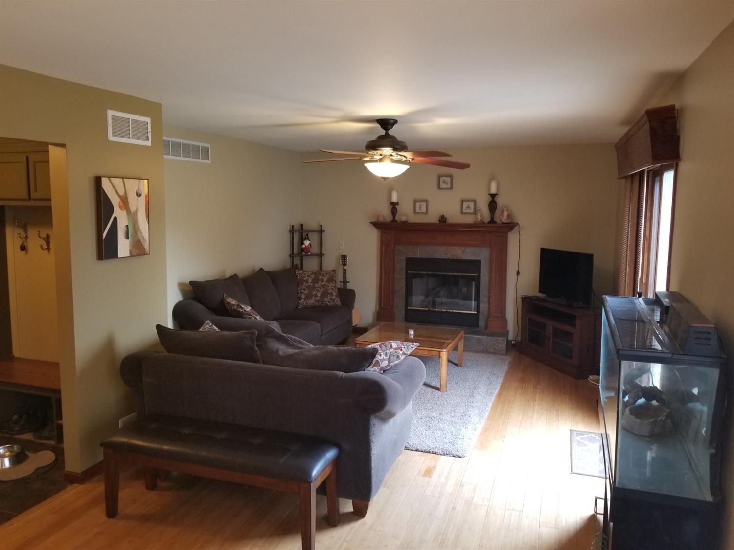 213 Spring View Drive Porter, IN 46304 - Photo 5 of 18 1500x1124