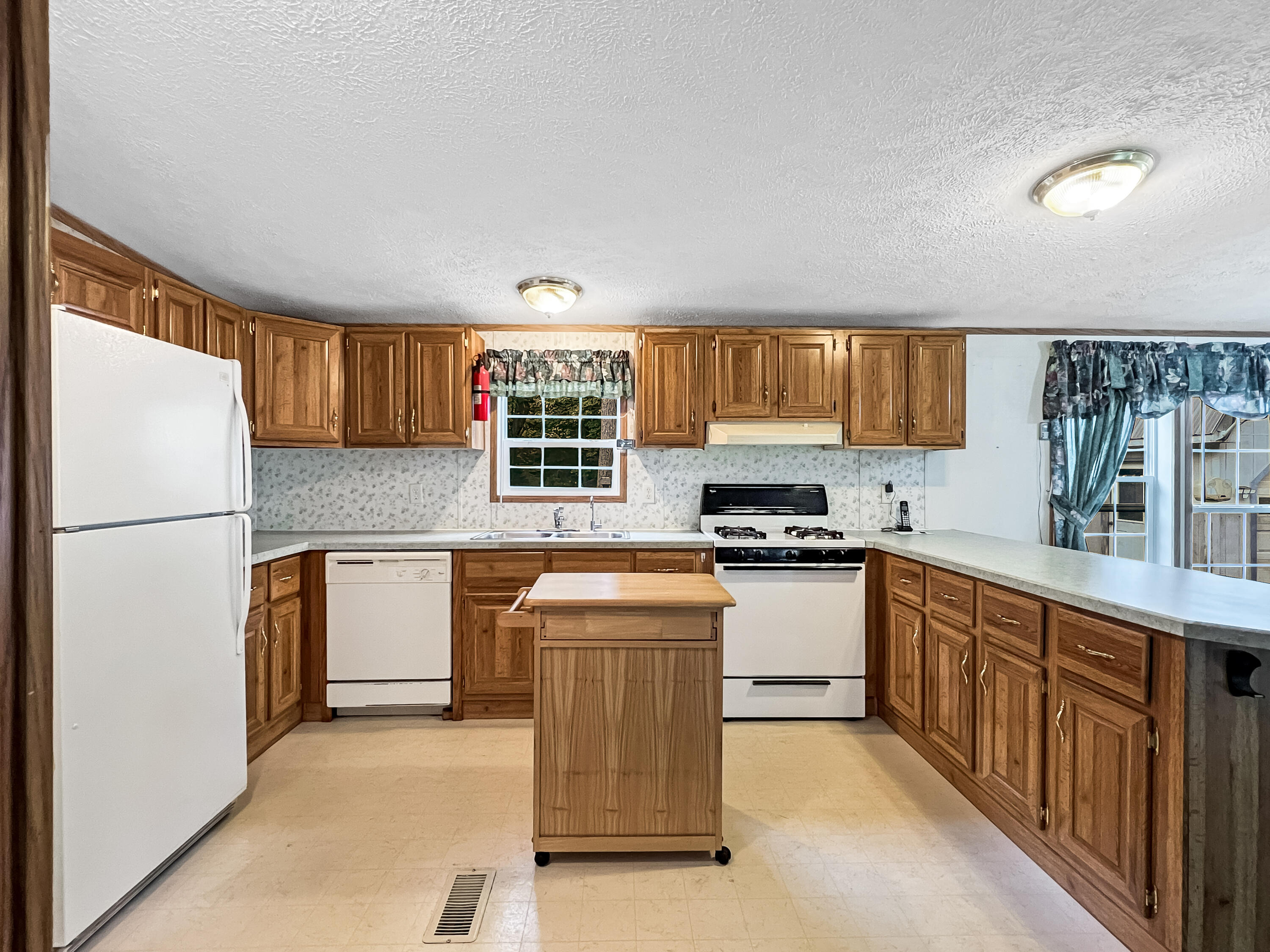 829 Blanchard Road Abbot, ME 04406 - Photo 7 of 28 16f15048416d84ce4b08963dbd2256fda3ceaa4f