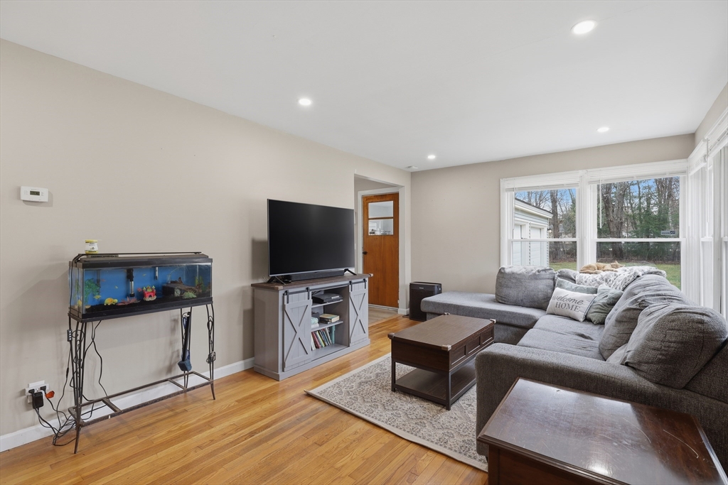 218 Airport Road Gardner, MA 01440 - Photo 11 of 42