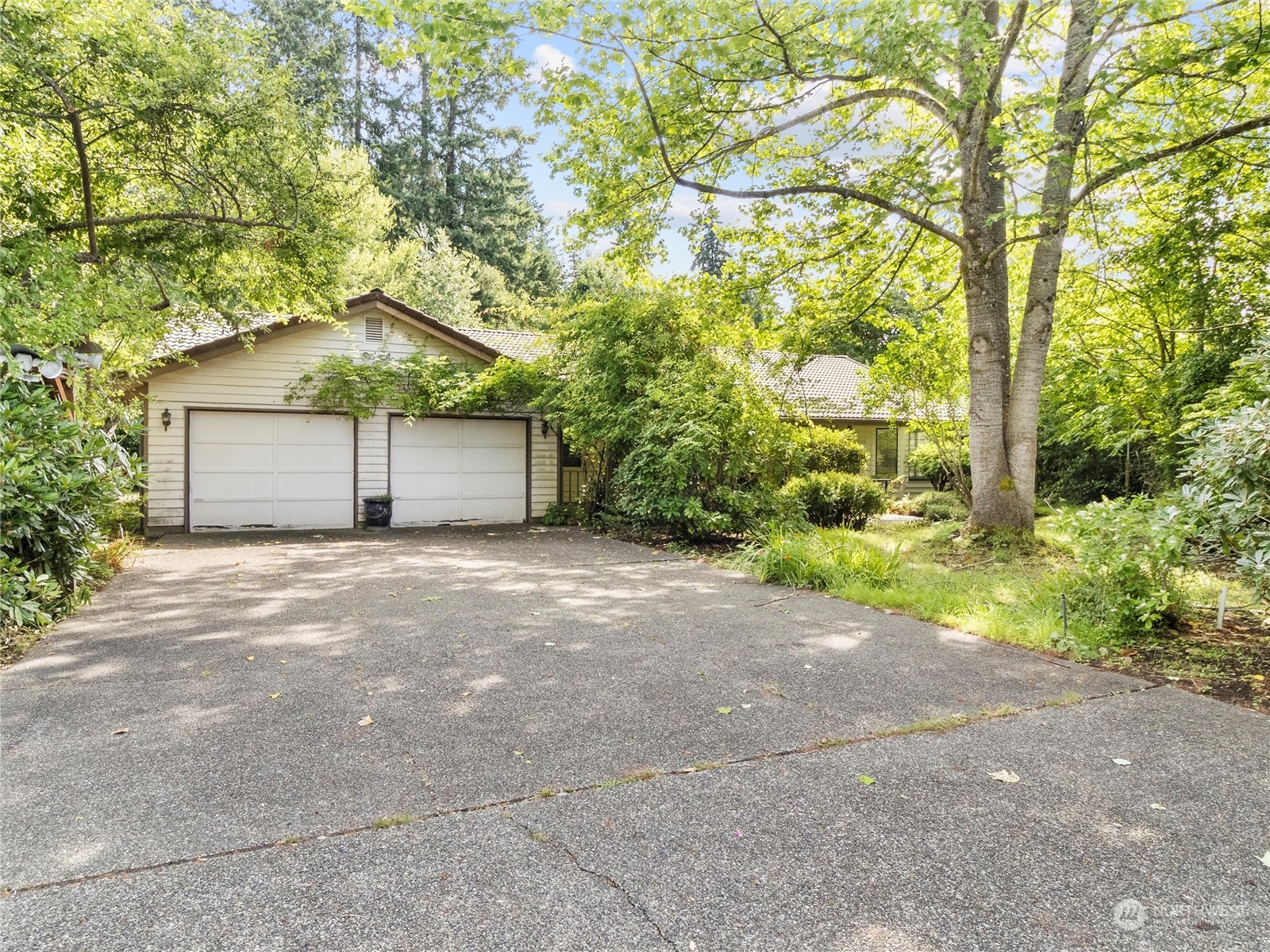 5320 Wiggins Road Southeast Olympia, WA 98501 - Photo 2 of 35 Gallery Image 2