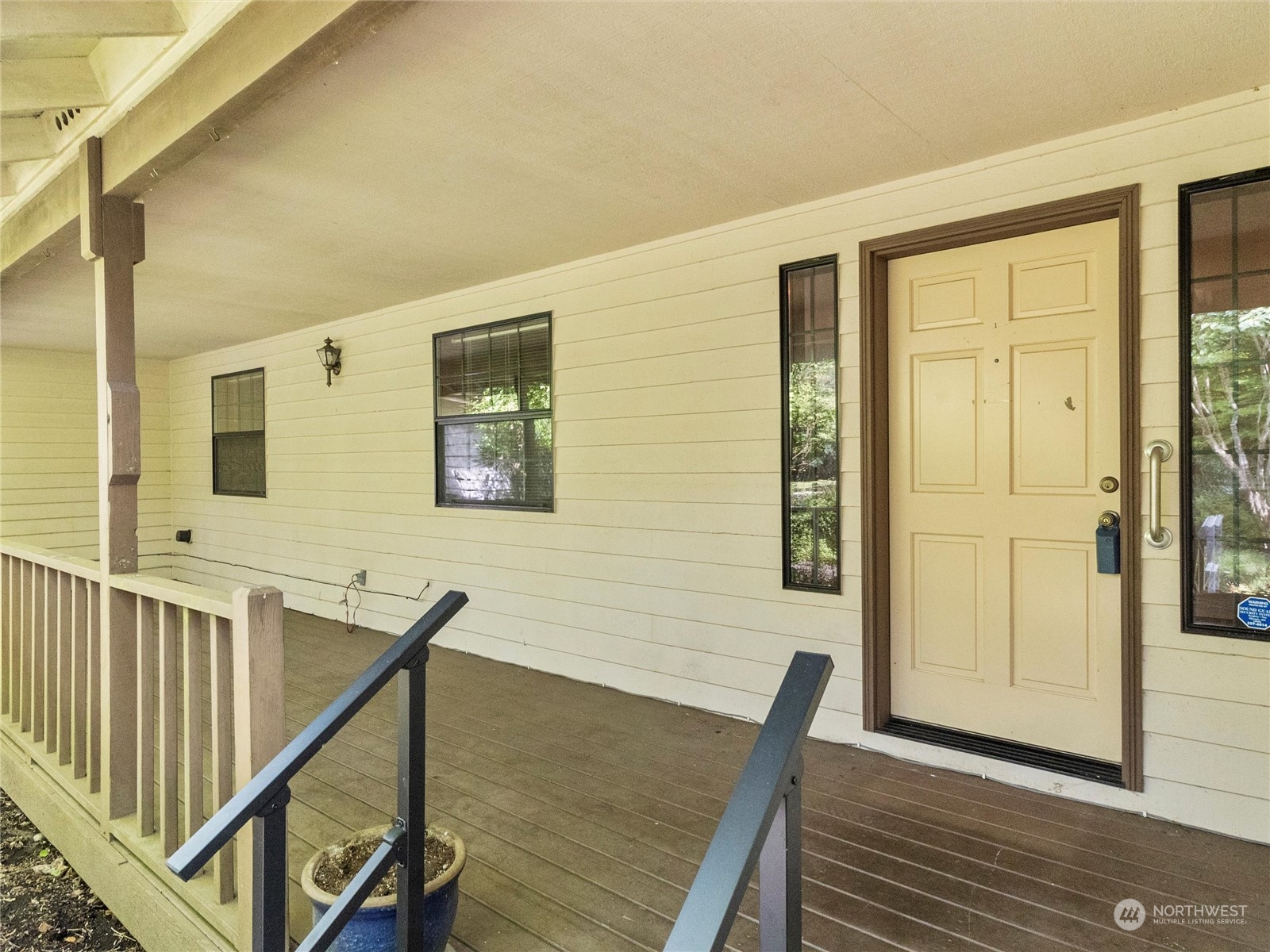 5320 Wiggins Road Southeast Olympia, WA 98501 - Photo 4 of 35 Gallery Image 4