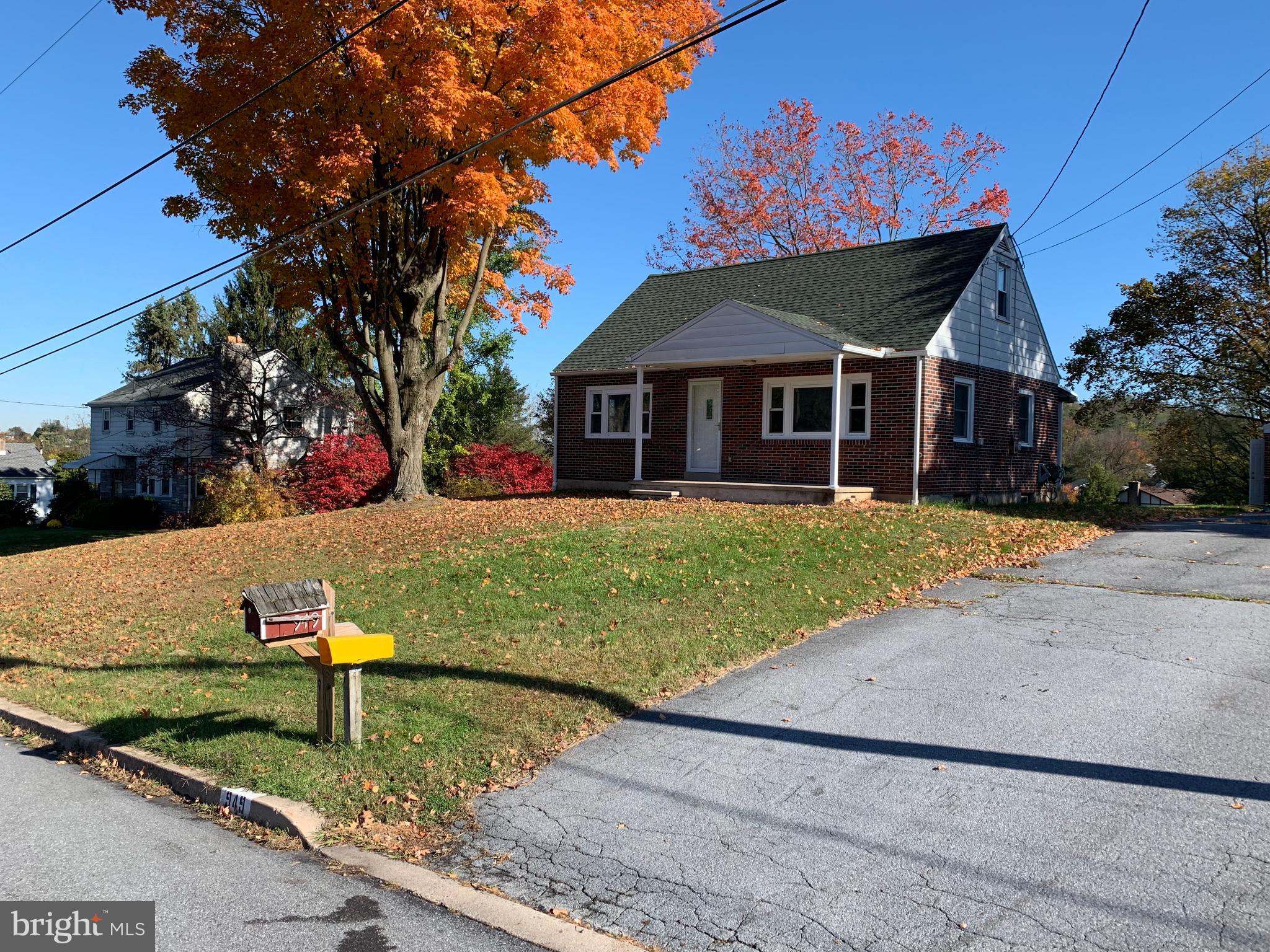 949 High Boulevard Reading, PA 19607 - Photo 2 of 19