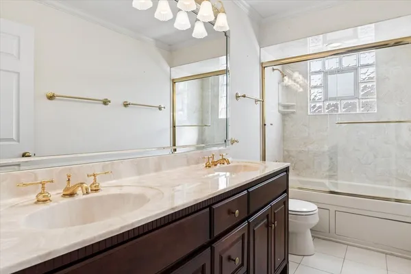 $399,000 | 554 Westwood Avenue, Lombard, IL 60148