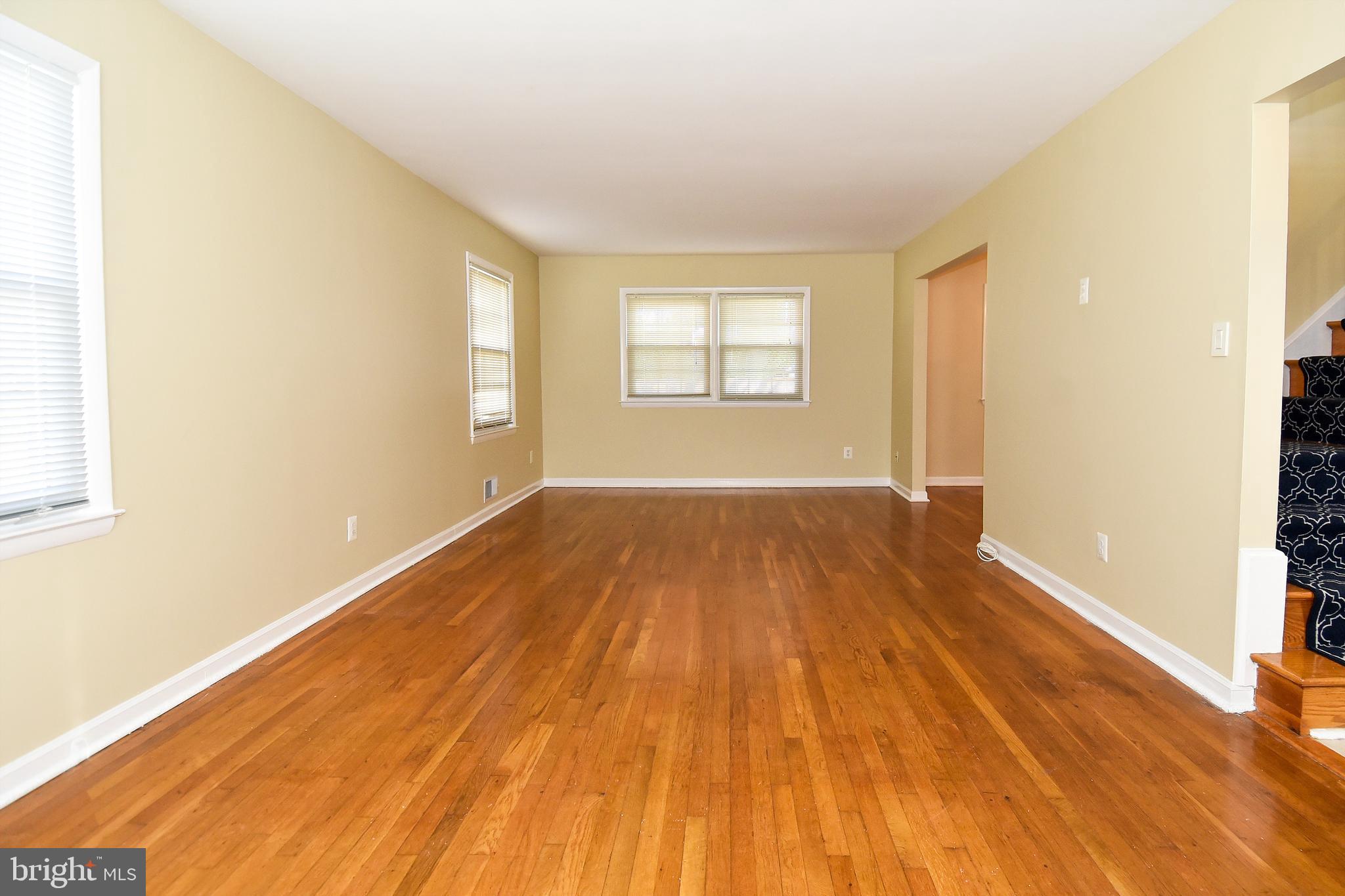 13125 Foxhall Drive Silver Spring, MD 20906 - Photo 6 of 51 Living Room