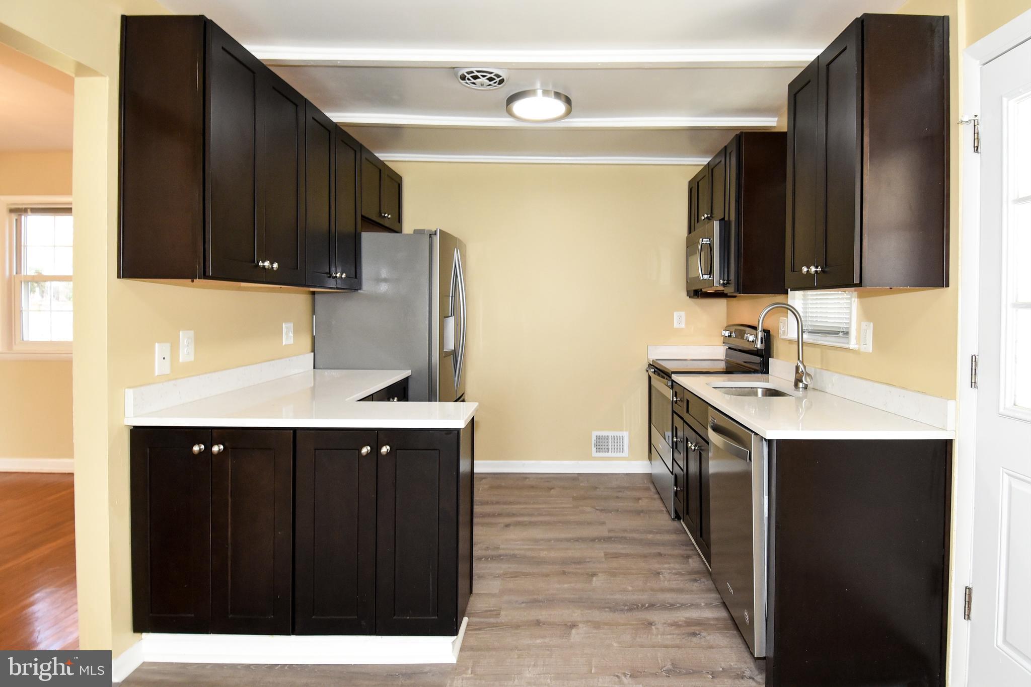 13125 Foxhall Drive Silver Spring, MD 20906 - Photo 10 of 51 Kitchen