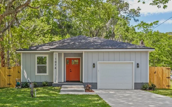 a front view of house with yard