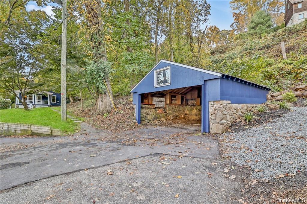 988 Rte 9W Nyack, NY 10960 - Photo 21 of 24 a front view of a house with garden