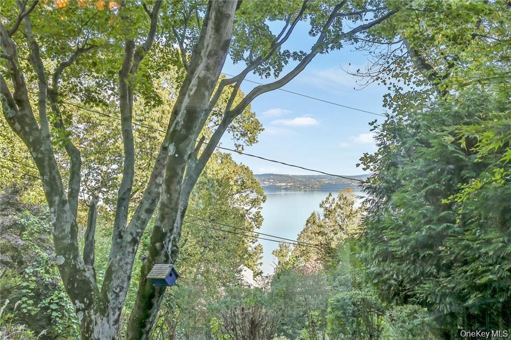 988 Rte 9W Nyack, NY 10960 - Photo 22 of 24 a view of lake from a house