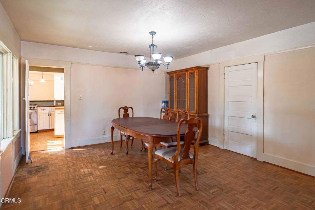 1331 Richmond Road Santa Paula, CA 93060 - Photo 5 of 43 1331 Richmond Rd - Dining 2