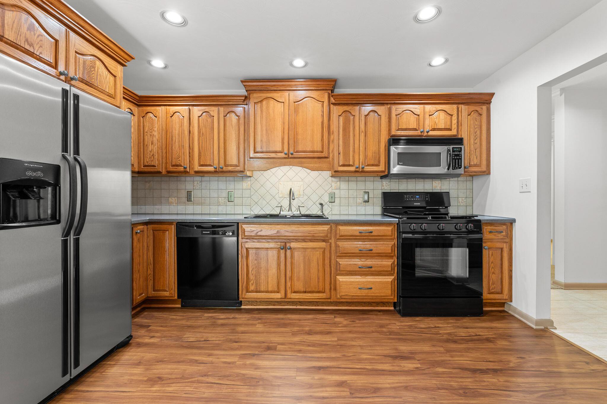 926 South Hempstead Road Westerville, OH 43081 - Photo 10 of 58 Kitchen