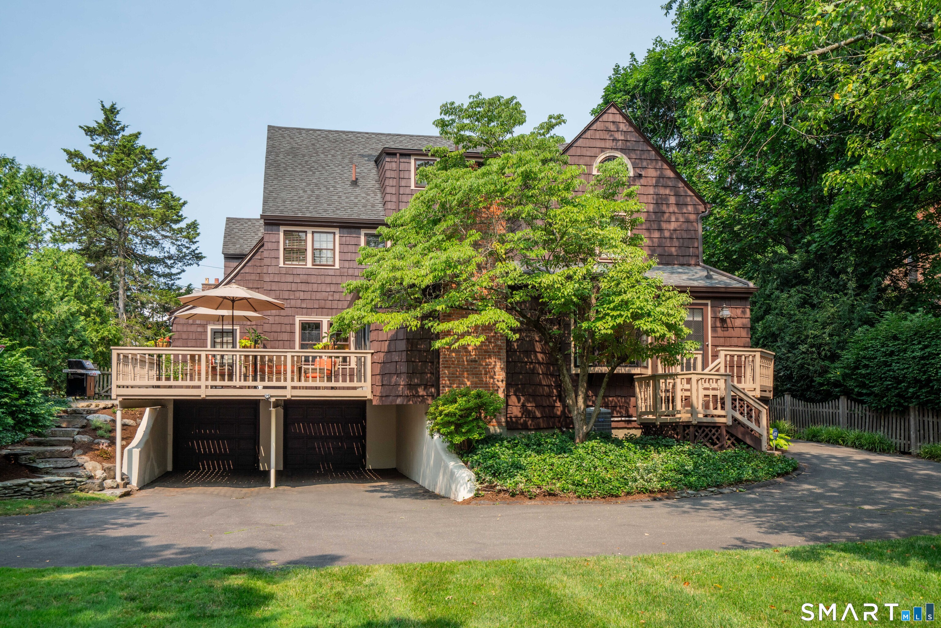 20 Fernwood Road West Hartford, CT 06119 - Photo 35 of 40