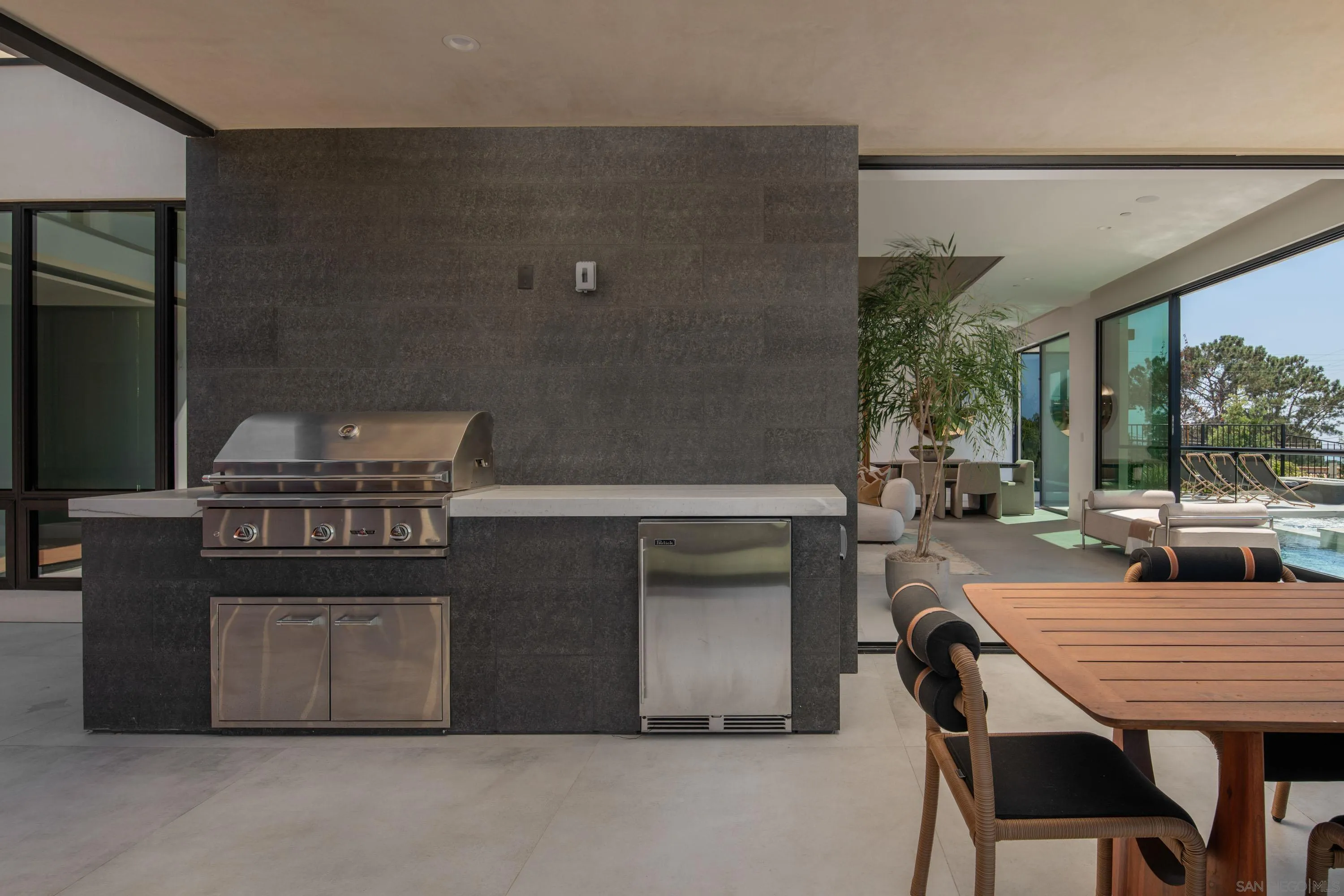 722 Amphitheatre Drive Del Mar, CA 92014 - Photo 15 of 36