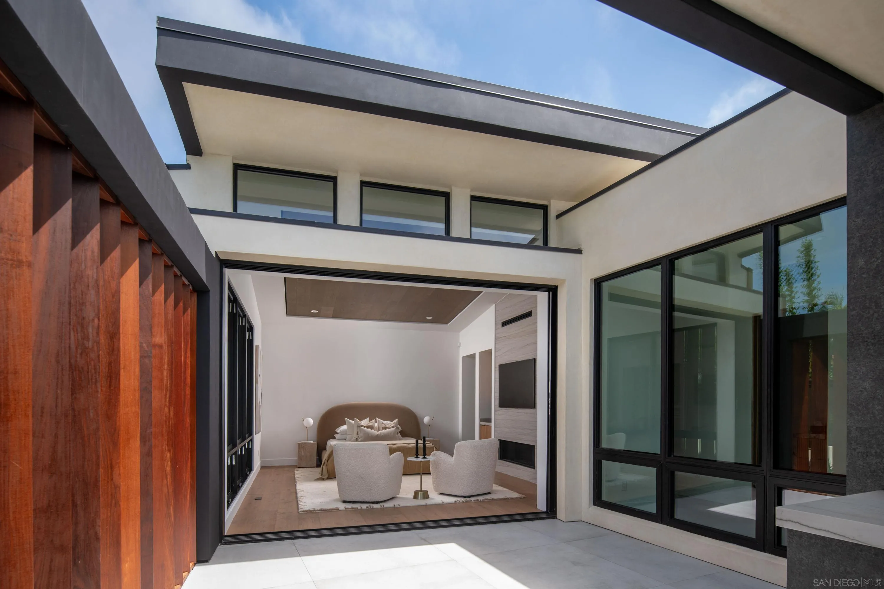 722 Amphitheatre Drive Del Mar, CA 92014 - Photo 17 of 36