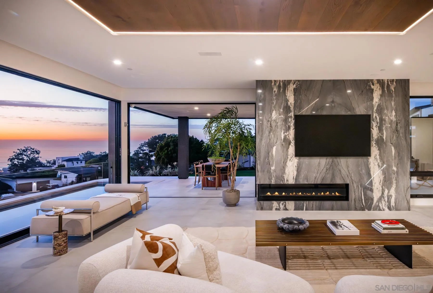 722 Amphitheatre Drive Del Mar, CA 92014 - Photo 32 of 36