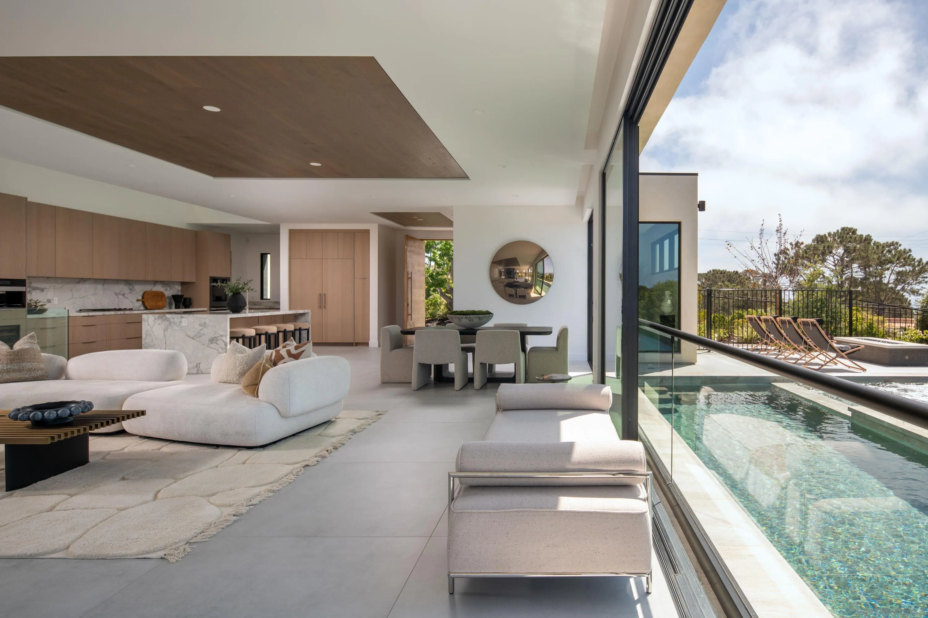 722 Amphitheatre Drive Del Mar, CA 92014 - Photo 10 of 36