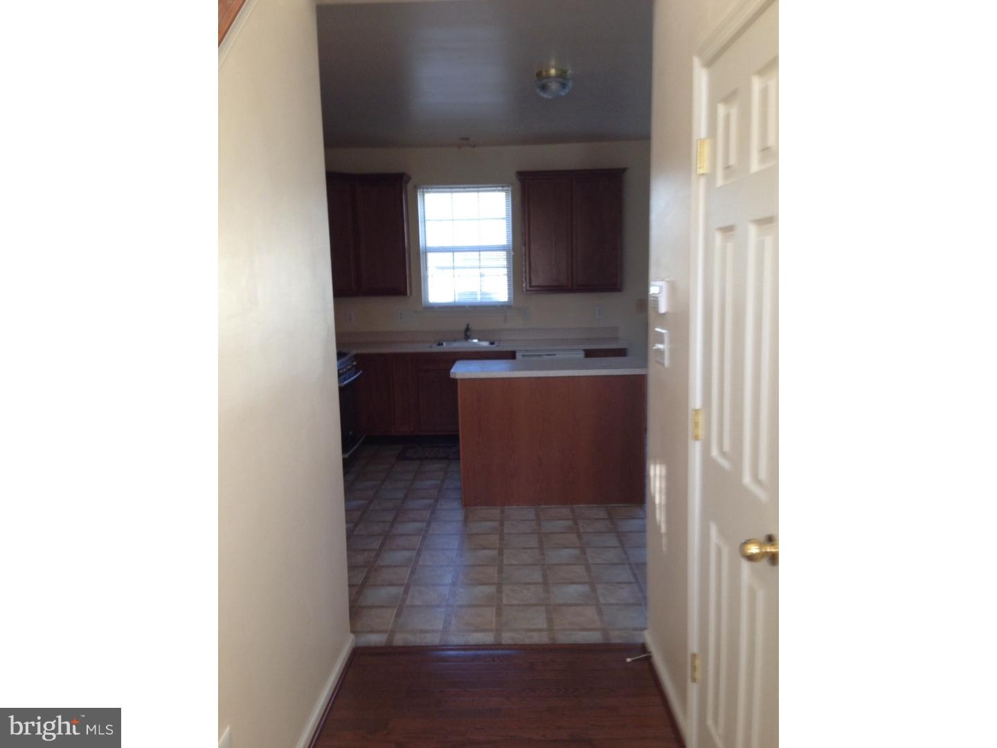8 Parliament Road Sicklerville, NJ 08081 - Photo 3 of 20