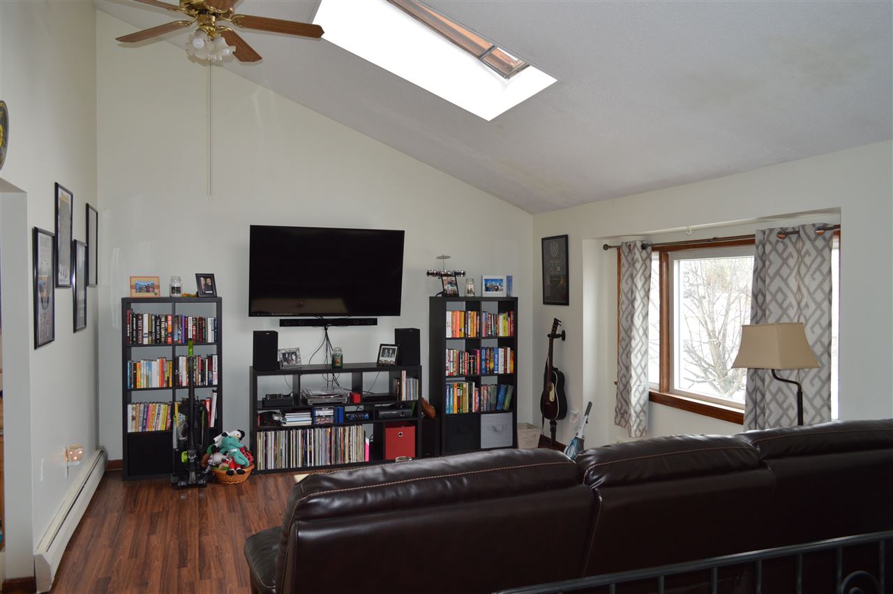 8 R Matthew Drive, Unit 8R Derry, NH 03038 - Photo 4 of 9