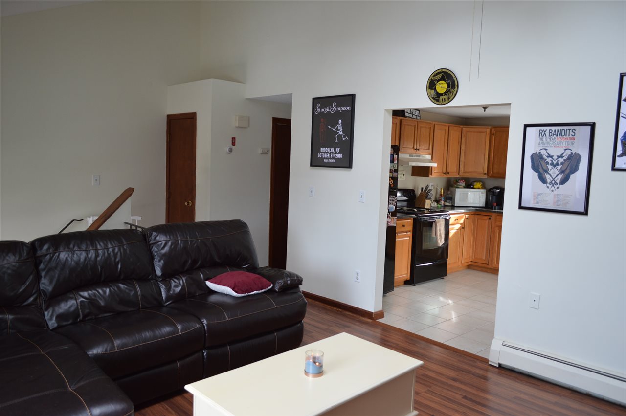 8 R Matthew Drive, Unit 8R Derry, NH 03038 - Photo 5 of 9