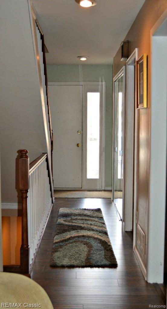 659 Oakbrook West Rochester, MI 48307 - Photo 8 of 17 DSC_0841_picmonkeyed.jpg