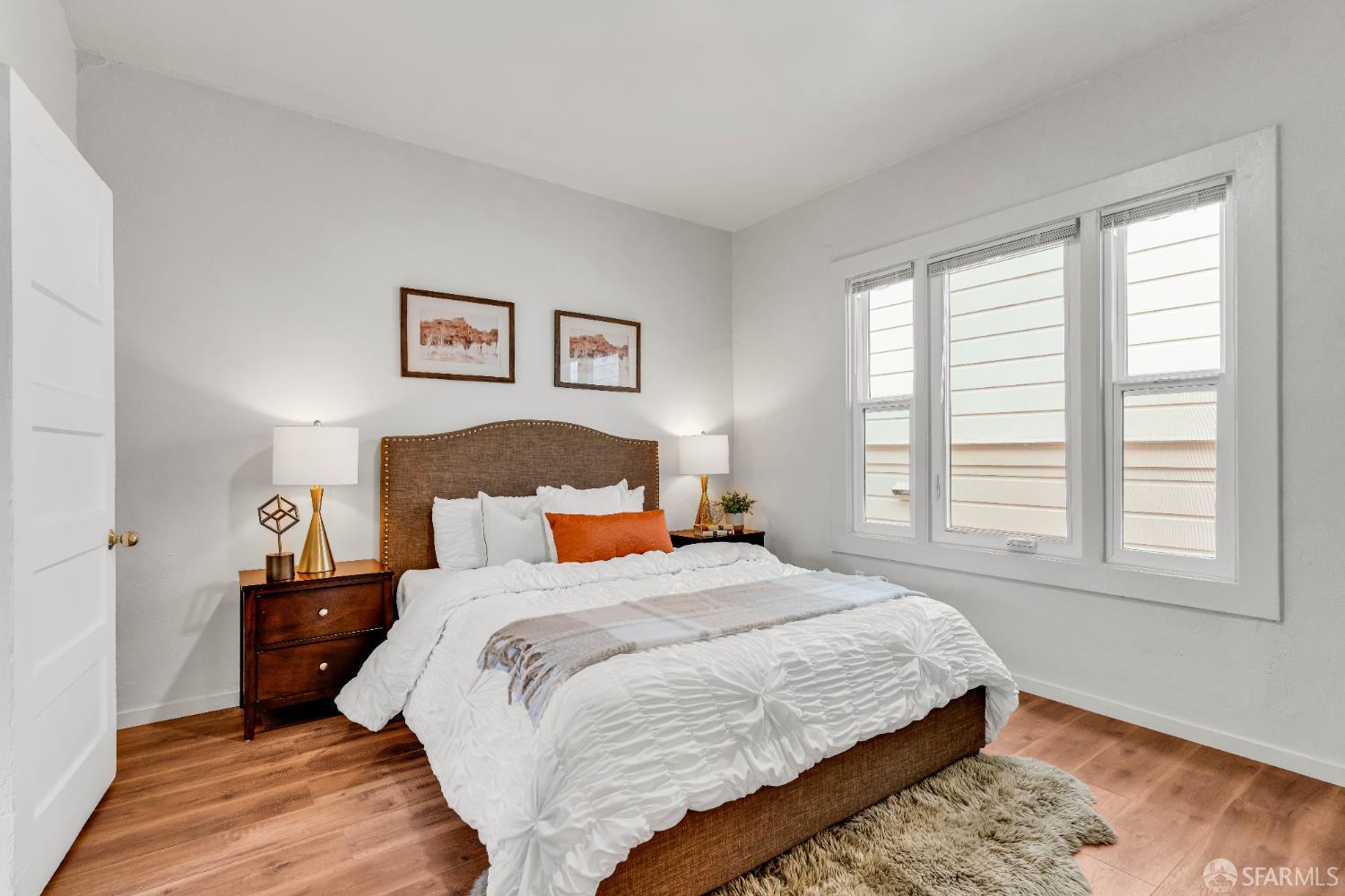 2918 Newbury Street Berkeley, CA 94703 - Photo 26 of 42 a bedroom with a bed and a window