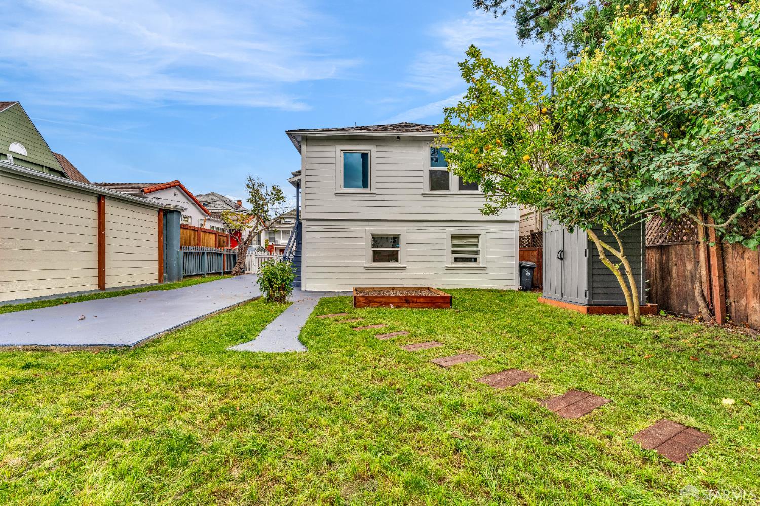2918 Newbury Street Berkeley, CA 94703 - Photo 41 of 42 a view of a house with backyard