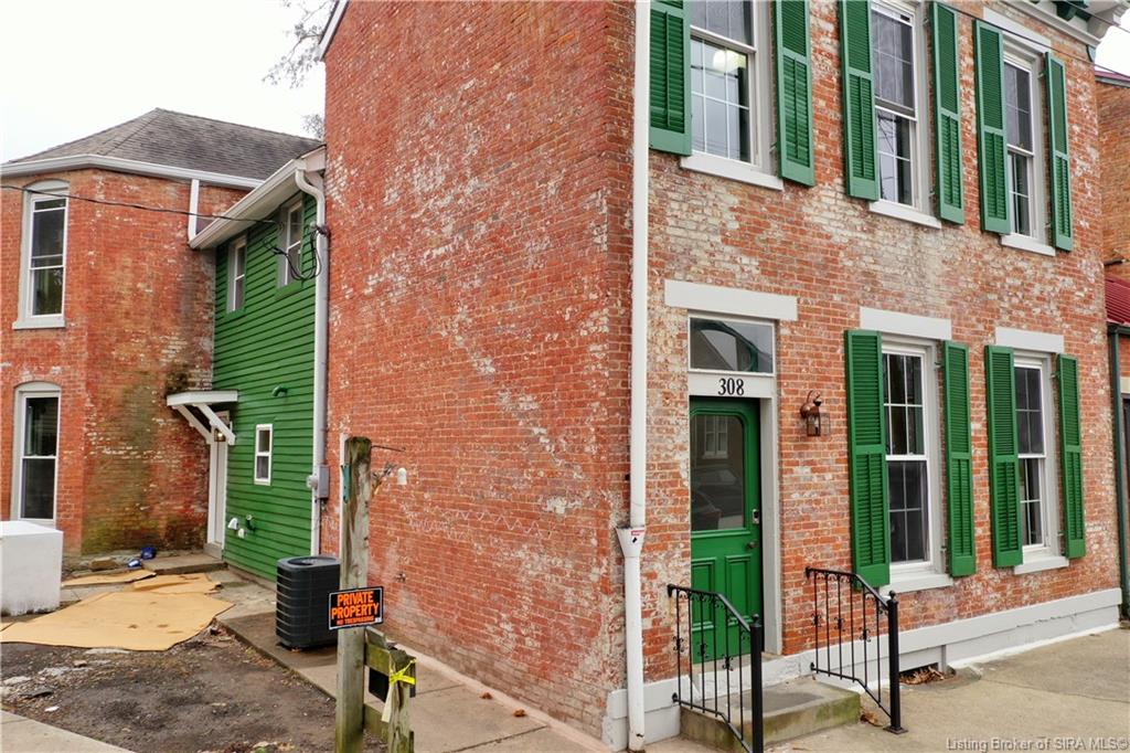 308 East 3rd Street Madison, IN 47250 - Photo 3 of 59