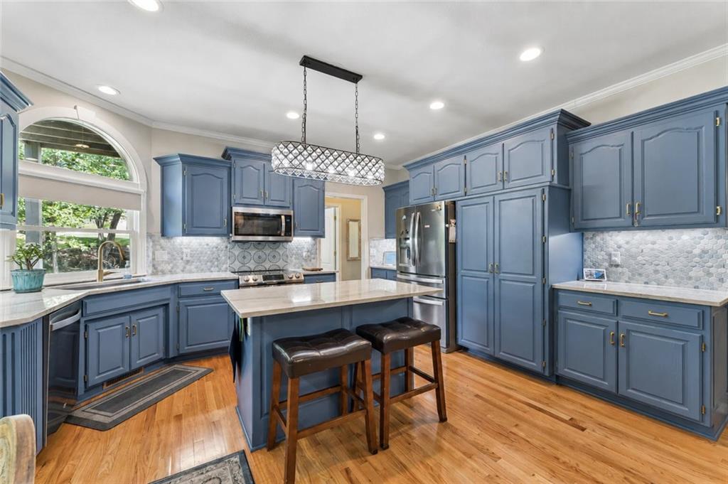 1325 Inverness Drive Lawrence, KS 66049 - Photo 12 of 71