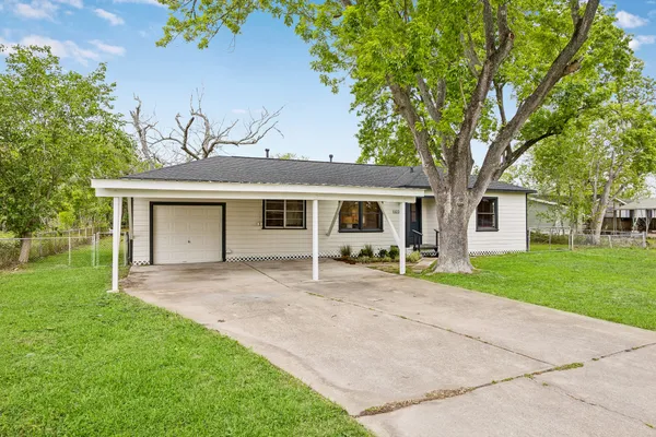 $210,000 | 13226 8th Street, Santa Fe, TX 77510
